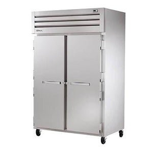 TRUE STR2R-2S-HC SPEC SERIES® Reach-in Two-Section (2) Solid Swing Door Refrigerator with Hydrocarbon Refrigerant, 115v